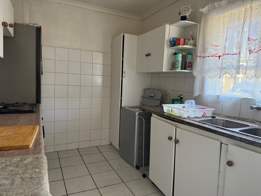 To Let 3 Bedroom Property for Rent in Geelhoutpark North West